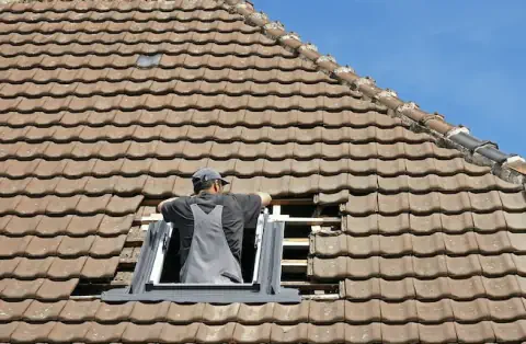 Pose de velux - Ferrière-la-Petite